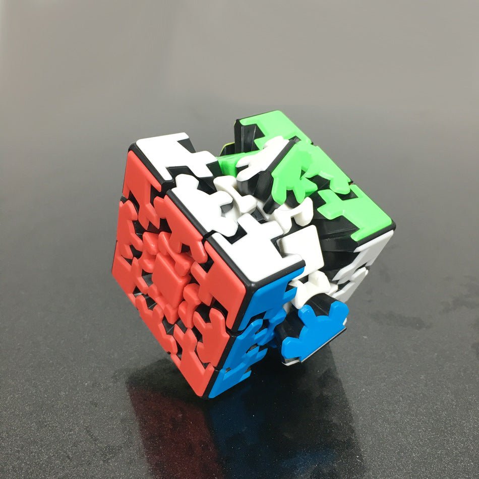 Yuxin 3x3 Gear Cube with Solid Color Design - aydens bidness